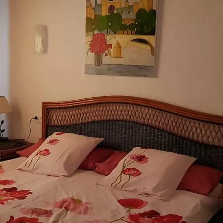 Celine Apartment *